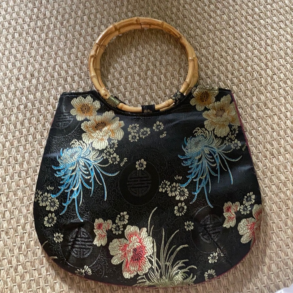 Oriental floral silky purse